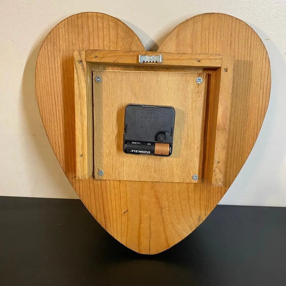 Vintage Rustic Wood Americana Heart Wall Clock Patriotic Country Folk Art Works